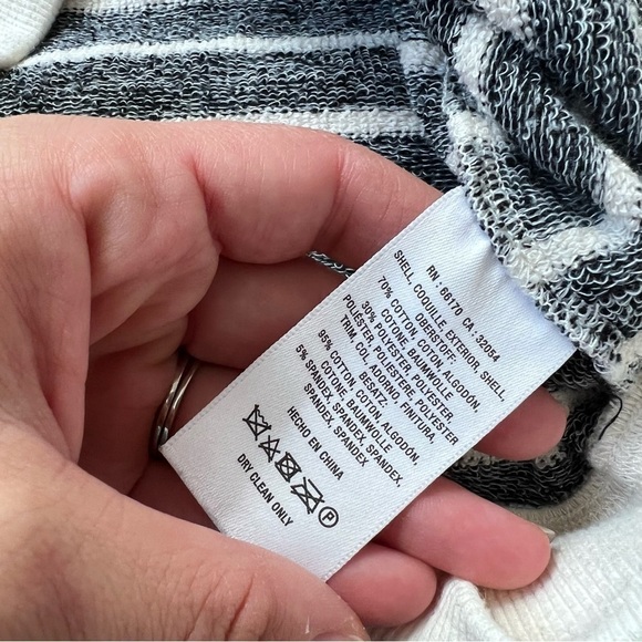 Saylor Auggie Puff Sleeve Striped Sweater Sweatshirt - Picture 10 of 12